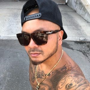 Meet your Posher, Visoth